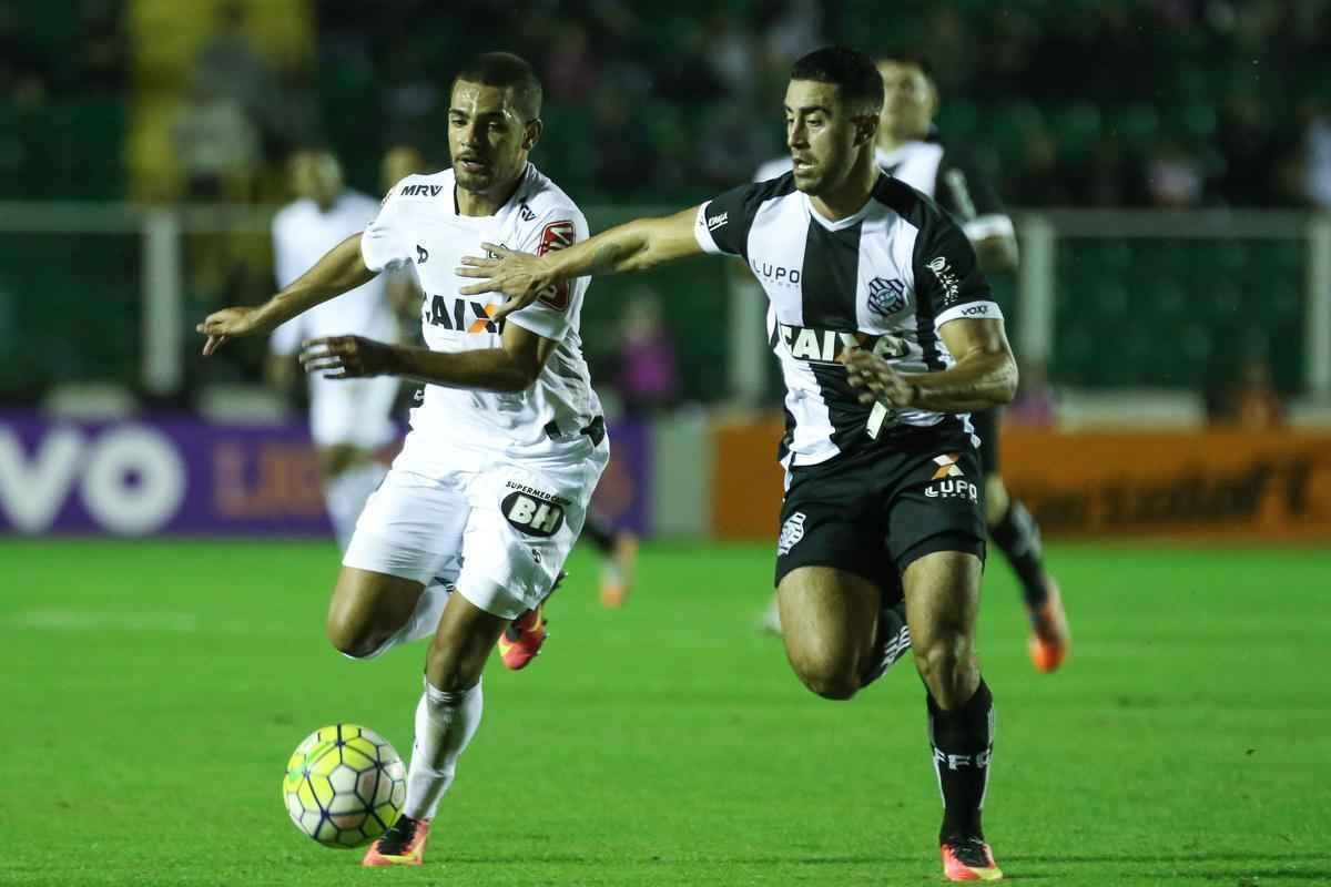 Em Florianpolis, Figueirense e Atltico empatam por 1 a 1
