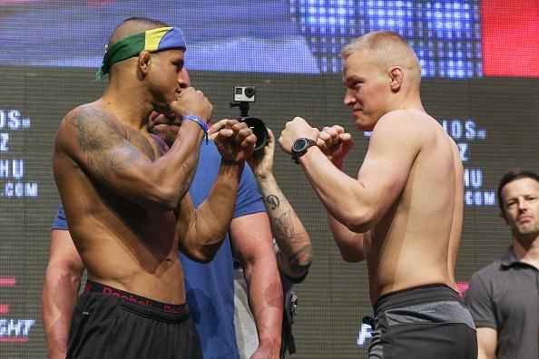Pesagem oficial do UFC Fight Night 90 - Gilbert Durinho 70,3kg x Lukasz Sajewski 70,7kg
