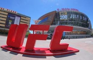 Pesagem oficial do UFC Fight Night 90 - Fachada da nova T-Mobile Arena, em Las Vegas