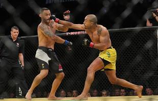 Imagens do histrico UFC 200, que lotou a nova T-Mobile Arena, em Las Vegas