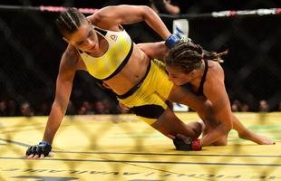 Fotos da grande vitria de Amanda Nunes pelo cinturo do UFC