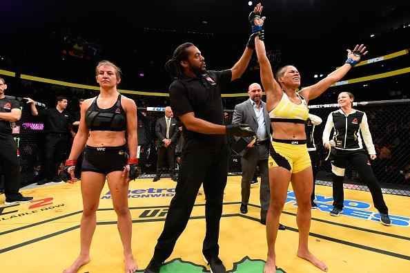 Fotos da grande vitria de Amanda Nunes pelo cinturo do UFC