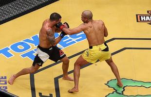 Imagens do retorno triunfal de Jos Aldo ao UFC