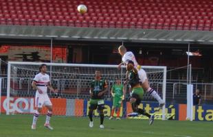 Amrica  derrotado pelo So Paulo por 3 a 0, no Morumbi