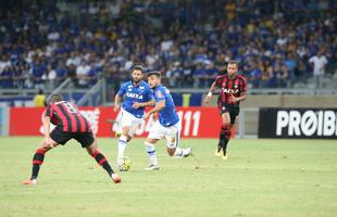 Fotos da partida entre Cruzeiro e Atltico-PR no Mineiro