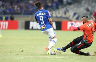 Fotos da partida entre Cruzeiro e Atltico-PR no Mineiro