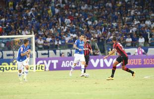 Fotos da partida entre Cruzeiro e Atltico-PR no Mineiro