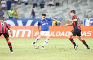 Fotos da partida entre Cruzeiro e Atltico-PR no Mineiro