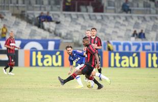 Fotos da partida entre Cruzeiro e Atltico-PR no Mineiro