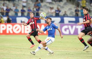 Fotos da partida entre Cruzeiro e Atltico-PR no Mineiro