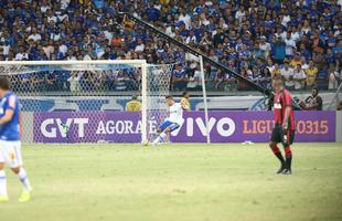 Fotos da partida entre Cruzeiro e Atltico-PR no Mineiro