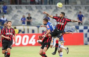 Fotos da partida entre Cruzeiro e Atltico-PR no Mineiro