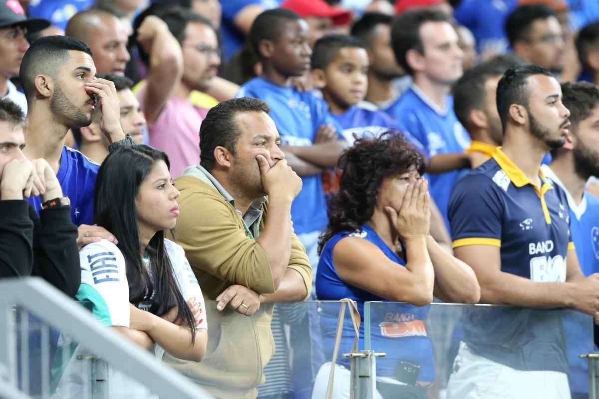 Fotos da partida entre Cruzeiro e Atltico-PR no Mineiro