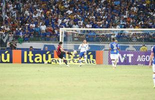 Fotos da partida entre Cruzeiro e Atltico-PR no Mineiro