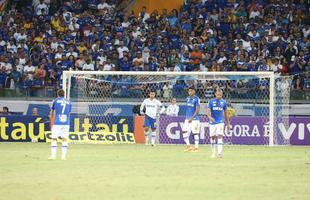 Fotos da partida entre Cruzeiro e Atltico-PR no Mineiro