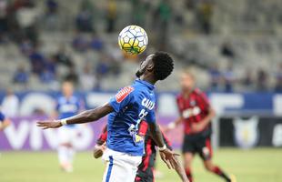 Fotos da partida entre Cruzeiro e Atltico-PR no Mineiro