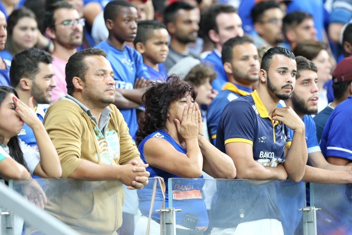 Fotos da partida entre Cruzeiro e Atltico-PR no Mineiro
