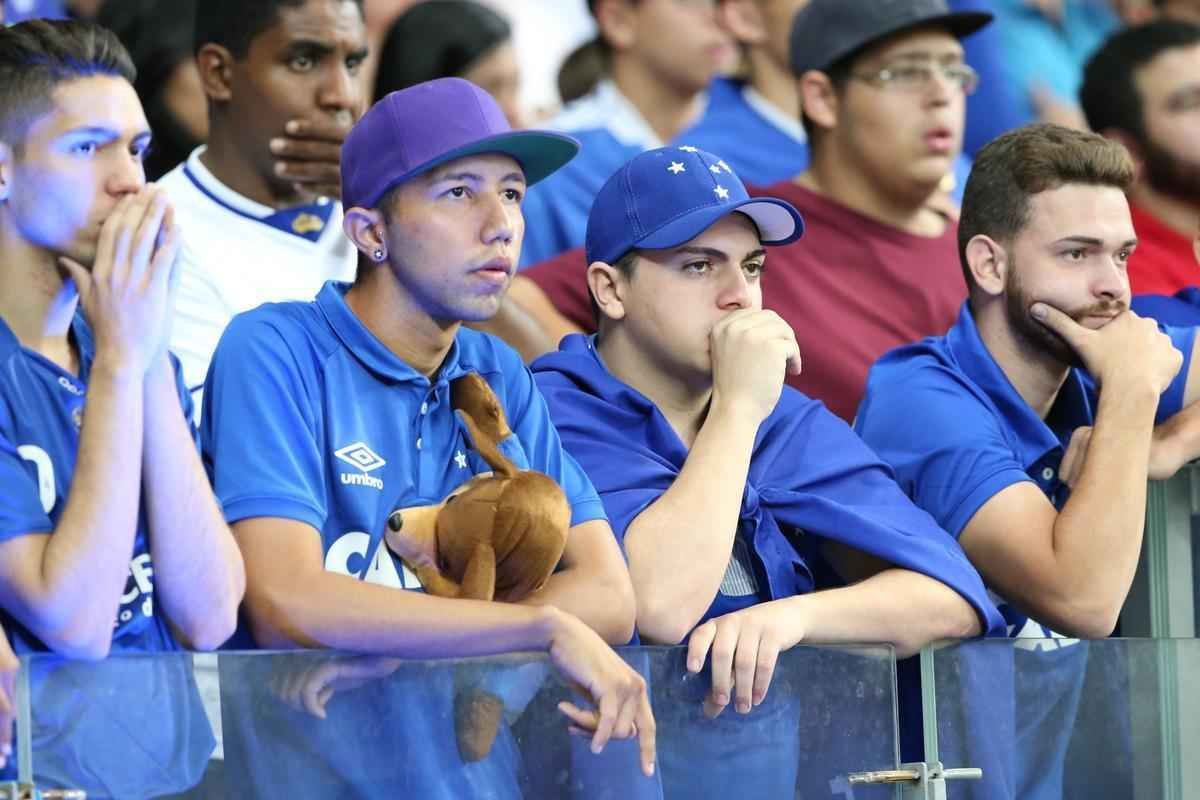 Fotos da partida entre Cruzeiro e Atltico-PR no Mineiro