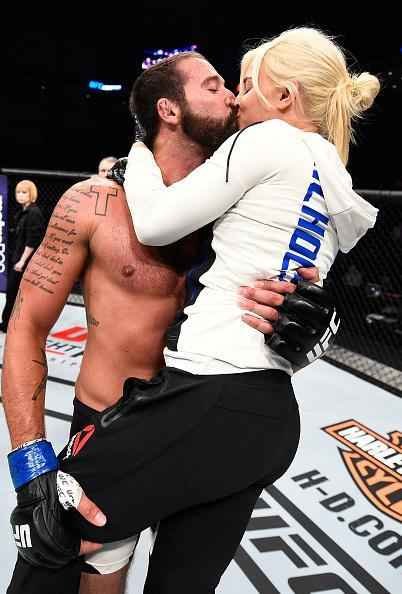 Imagens do UFC Fight Night 91, em Sioux Falls, nos EUA