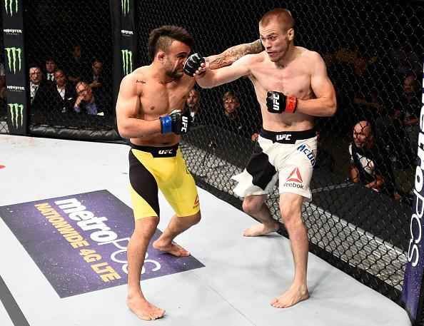 Na luta principal do UFC Fight Night 91, em Sioux Falls, John Lineker tem atuao arrasadora e vence Michael McDonald por nocaute, no primeiro round