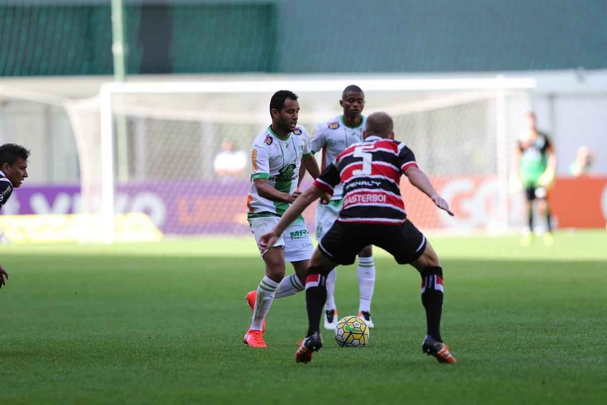 Fotos do jogo entre Amrica e Santa Cruz, no Independncia