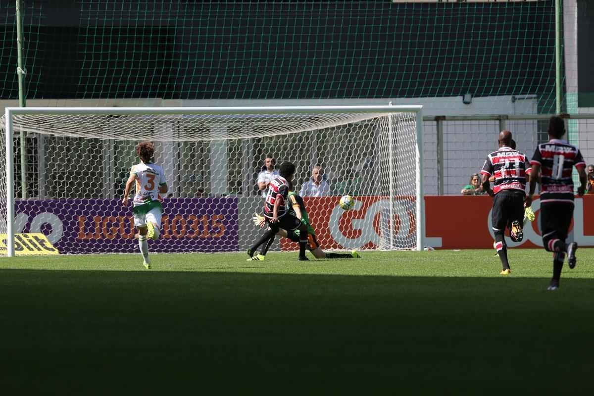 Fotos do jogo entre Amrica e Santa Cruz, no Independncia