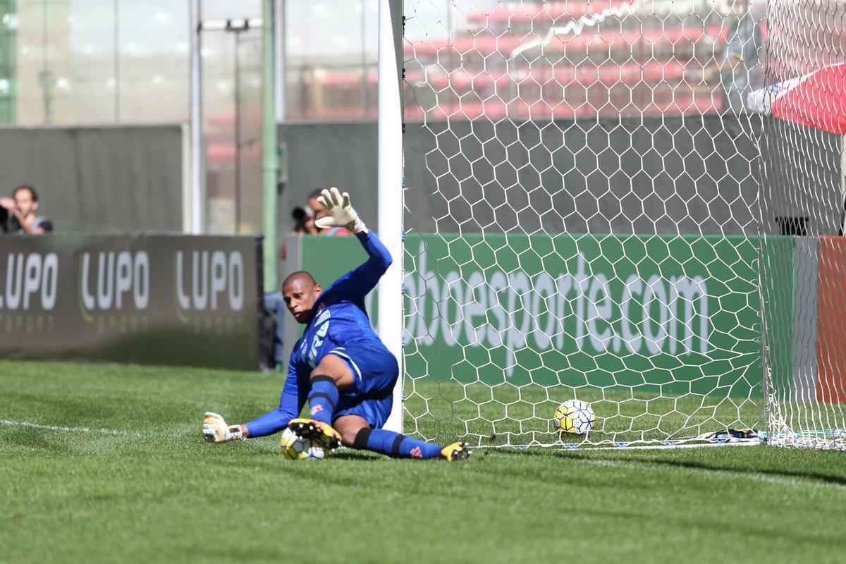 Fotos do jogo entre Amrica e Santa Cruz, no Independncia