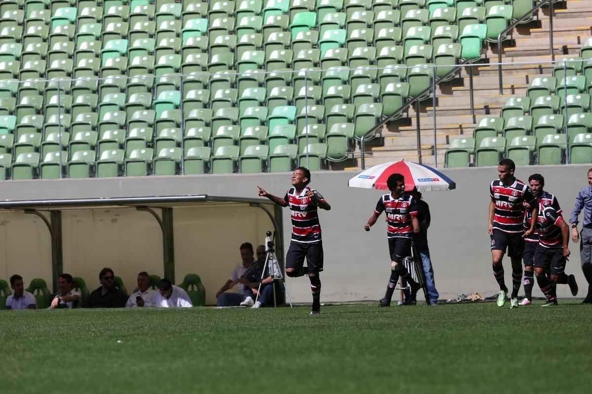 Fotos do jogo entre Amrica e Santa Cruz, no Independncia