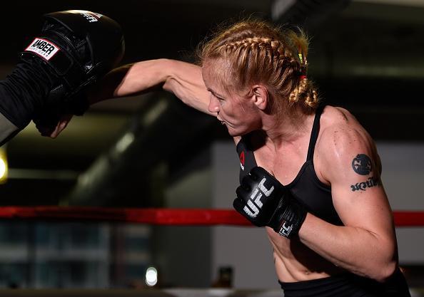 Imagens do treino aberto do UFC on Fox 20, em Chicago -  A russa Valentina Shevchenko
