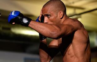 Imagens do treino aberto do UFC on Fox 20, em Chicago - Edson Barboza no trabalho de 'sombra'