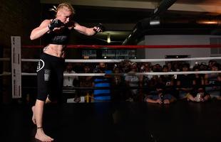 Imagens do treino aberto do UFC on Fox 20, em Chicago - A russa Valentina Shevchenko