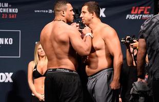 Pesagem oficial do UFC on Fox 20, em Chicago - Luis Henrique KLB (114,8kg) x Dmitri Smoliakov (113,9kg)