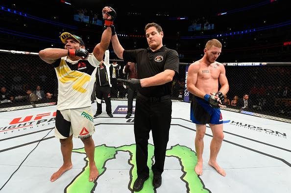 Brasileiro Michel 'Trator' Prazeres venceu  J.C. Cottrell por deciso unnime 