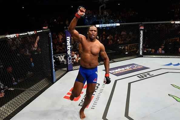 Francis Ngannou venceu Bojan Mihajlovic por nocaute tcnico no primeiro round