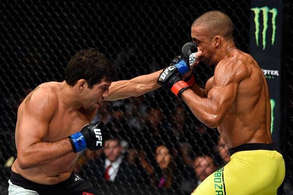 
Edson Barboza venceu Gilbert Melendez por deciso unnime 
