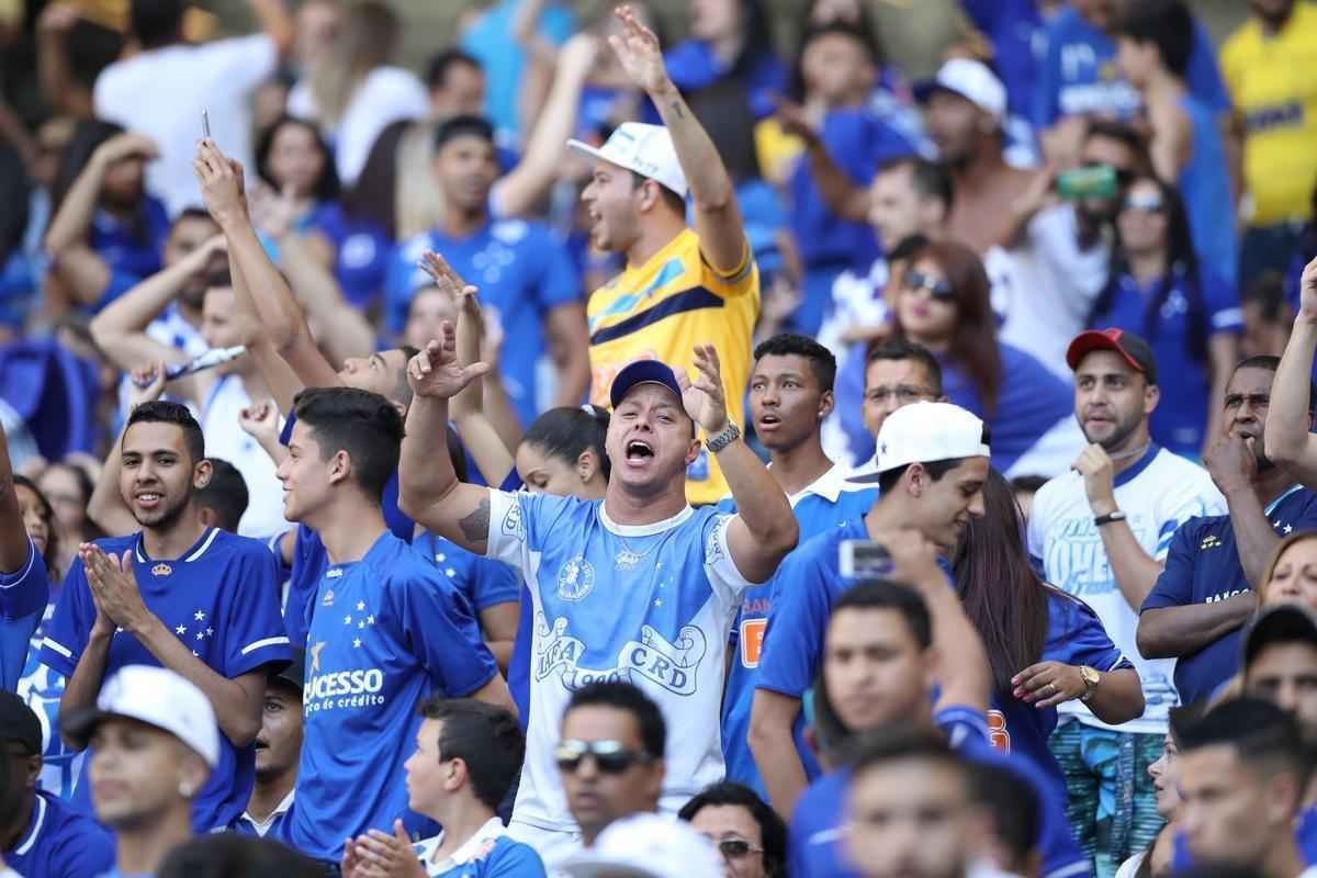 Imagens do confronto entre Cruzeiro e Sport