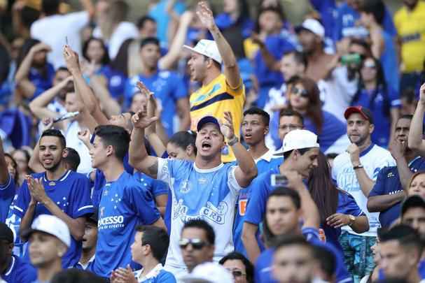 Imagens do confronto entre Cruzeiro e Sport