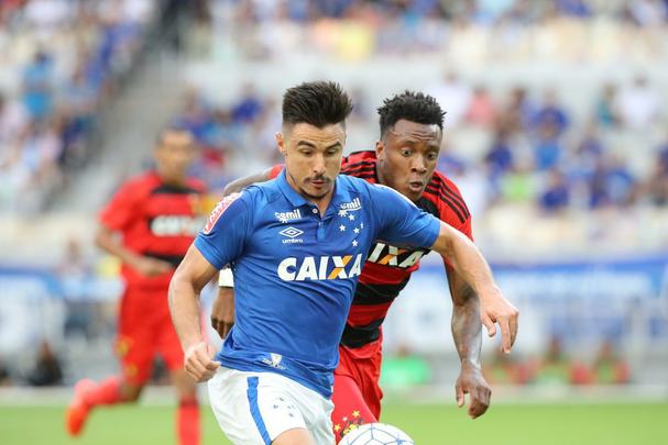 Imagens do confronto entre Cruzeiro e Sport