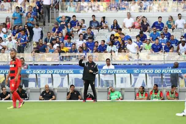 Imagens do confronto entre Cruzeiro e Sport