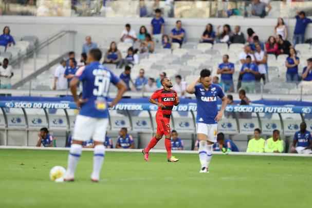 Imagens do confronto entre Cruzeiro e Sport