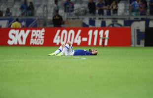Atacante Rafael Sobis se deitou no gramado aps o apito final do rbitro