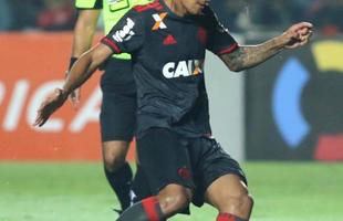 Fotos da derrota do Amrica para o Flamengo em Cariacica