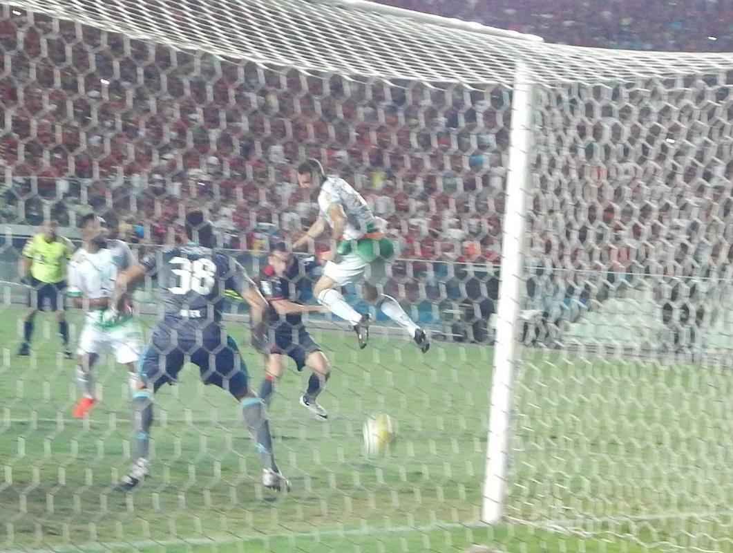 Fotos da derrota do Amrica para o Flamengo em Cariacica