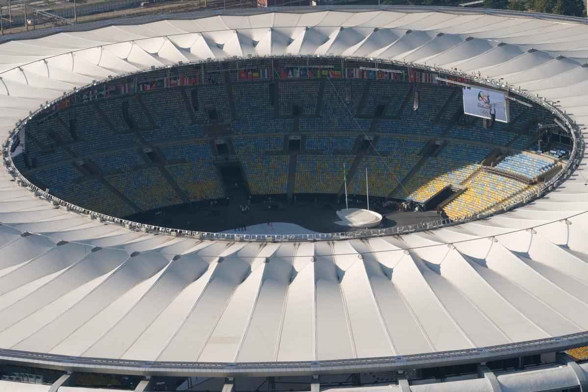 Rio de Janeiro visto de cima a alguns dias dos Jogos Olmpicos 2016. Maracan