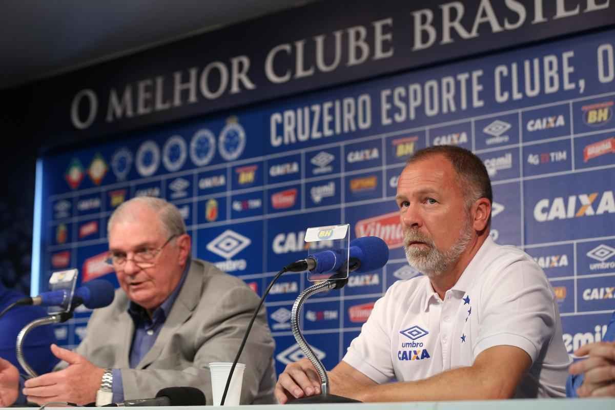 Mano Menezes celebrou retorno ao Cruzeiro e traou planos para reao do clube no Brasileiro