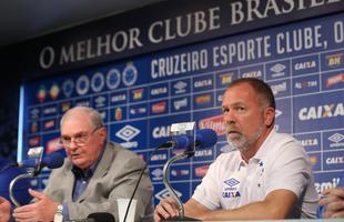 Mano Menezes celebrou retorno ao Cruzeiro e traou planos para reao do clube no Brasileiro