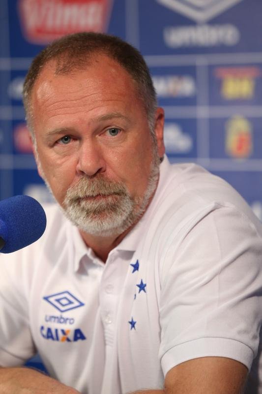 Mano Menezes celebrou retorno ao Cruzeiro e traou planos para reao do clube no Brasileiro
