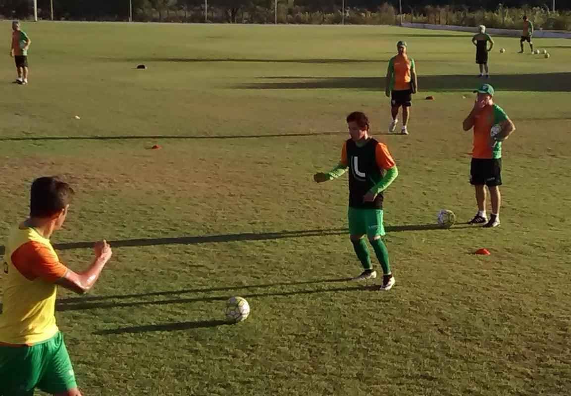 Imagens do treino do Amrica no Cear