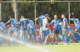Imagens do treino do Cruzeiro desta sexta-feira na Toca da Raposa II (Jair Amaral/EM D.A Press)