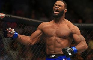 Tyron Woodley nocauteia Robbie Lawler no primeiro round no UFC 201 e conquista o cinturo